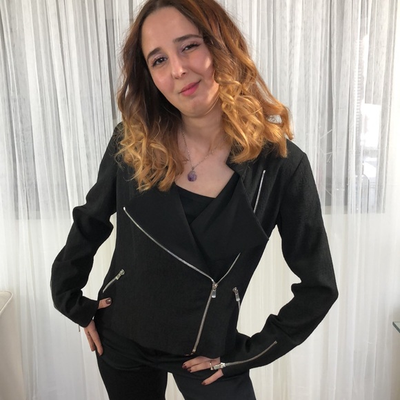 AXARA jacket - Picture 10 of 17